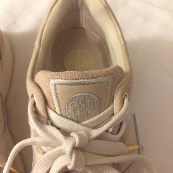 GaitLine Natur Silver Cream/Tan Suede Sneakers 7.5 - Picture 7 of 8